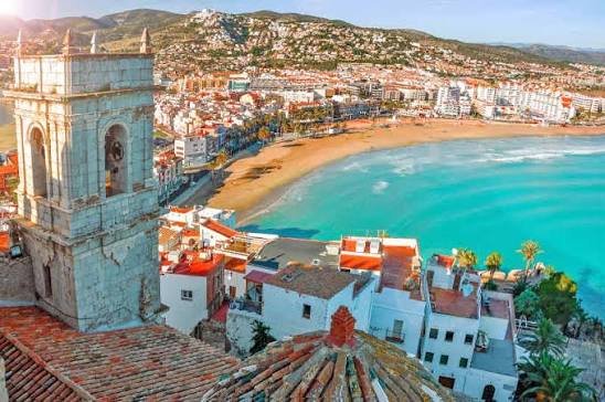 Can You Smoke Weed in Public in Valencia? Laws & Tourist Guide 2026