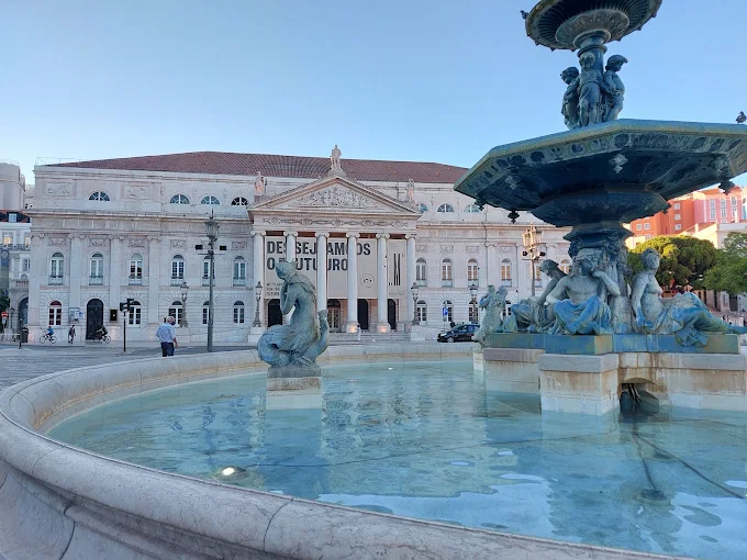Cannabis in Lisbon for Tourists: Laws, Prices & Travel Guide 2026