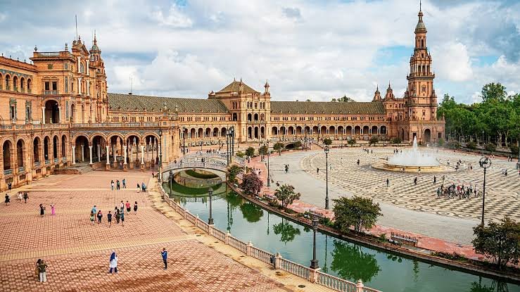 Weed Prices in Seville. Cannabis Costs, Laws & Tourist Guide 2026
